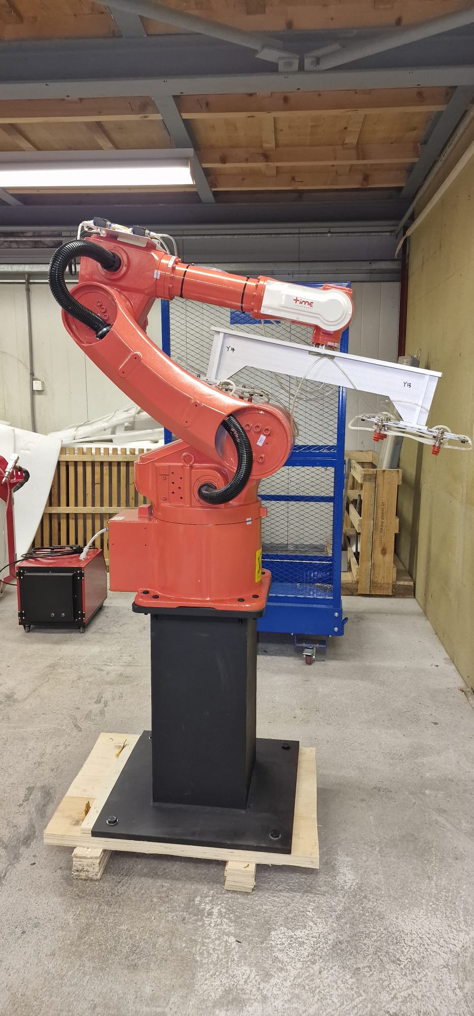 Roboterarm für Laserschweissen und automatisierte Handhabung ab Lager